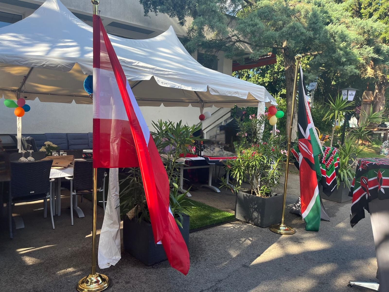 Le Stadium wien 1200