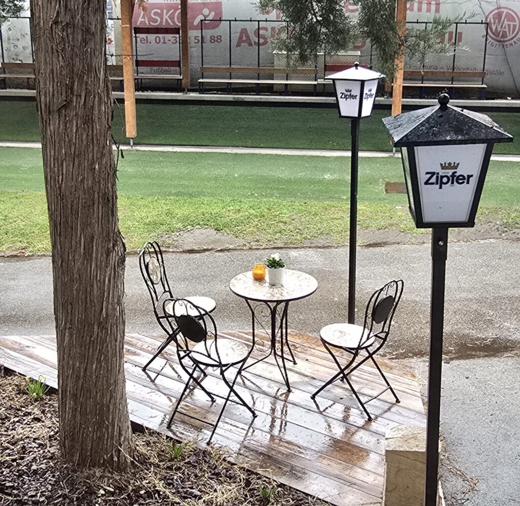 Le Stadium wien 1200